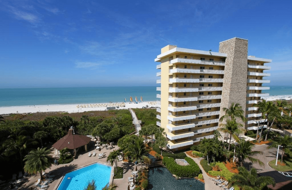 The Charter Club of Marco Beach