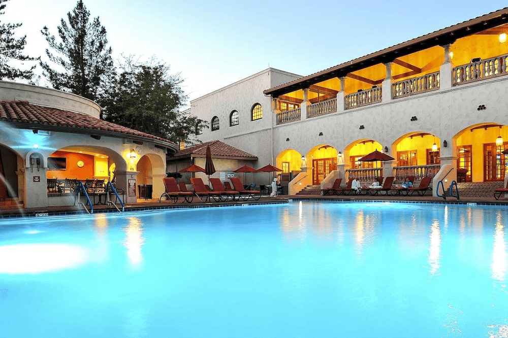 Los Abrigados Resort and Spa